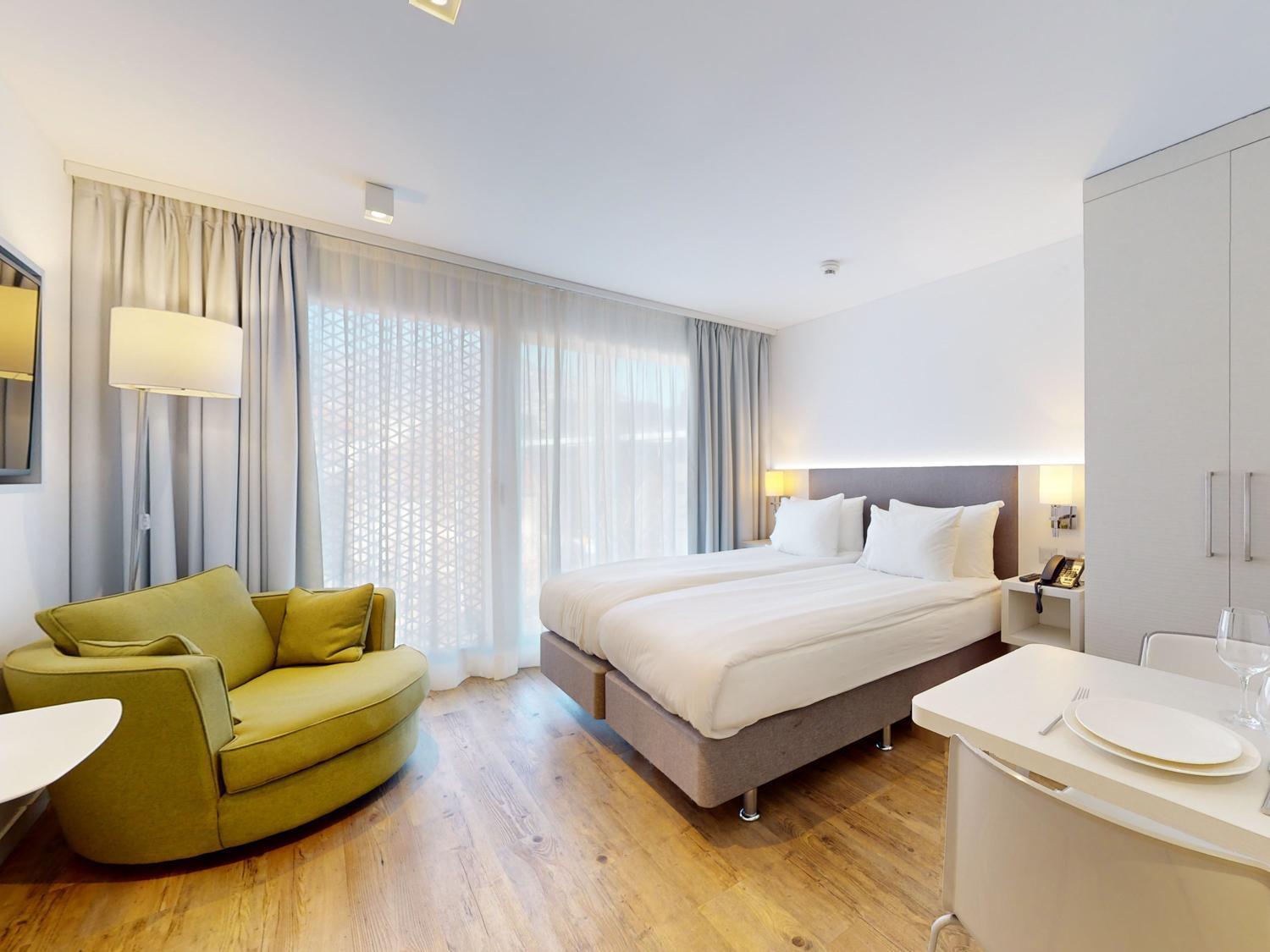 Nonanteneuf Appart Hotel Vevey - Contactless Check-In Экстерьер фото